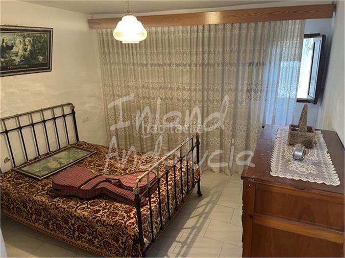 Foto 425b33a8-7b5f-4fd3-ae5c-00e6a70778ce. Casa adossada a Frailes