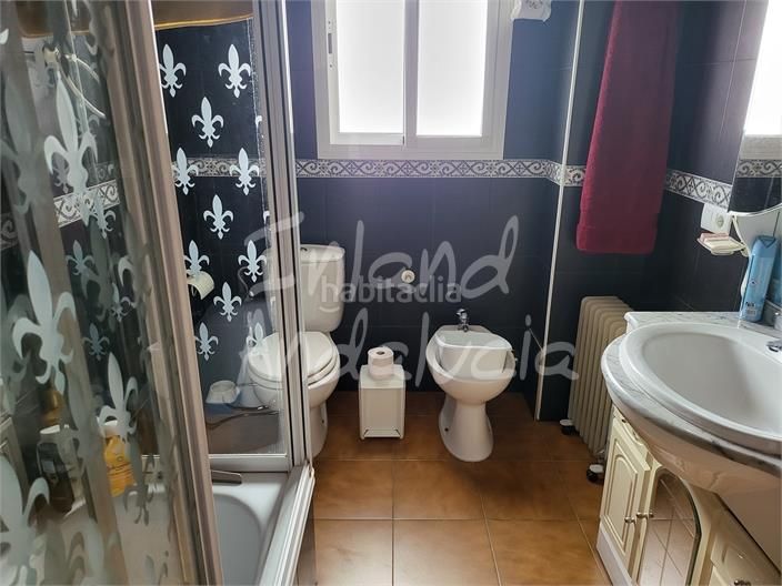 Foto 40210478-1869-4959-8367-1f48c5efdc83. Casa amb aparcament piscina a Lora de Estepa