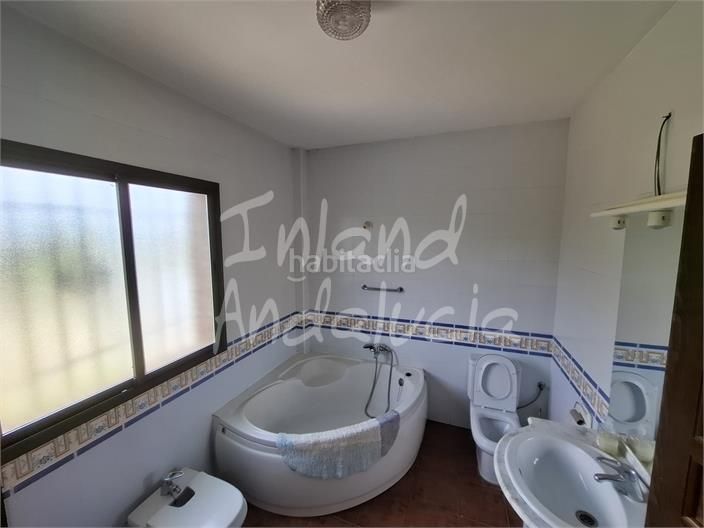 Foto 6adc8154-ff1b-4302-b6ff-73011725abd2. Casa en Loja