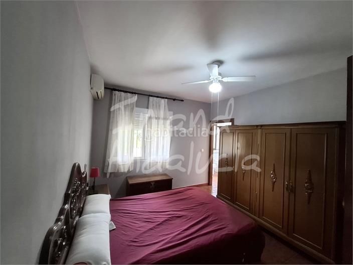 Foto a00946a3-c2ca-4740-a15e-20f460a77b41. Casa en Loja