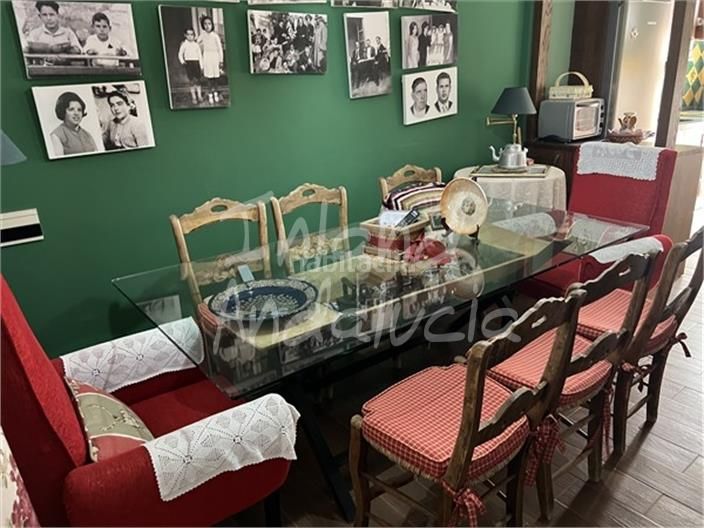 Foto 07305529-54ea-46e1-bb4b-10cfd3419e1a. Casa adossada a Frailes