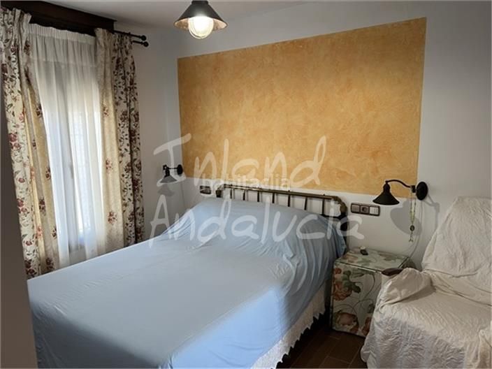 Foto 392174f4-4578-466d-98ee-540cebe0c918. Casa adossada a Frailes