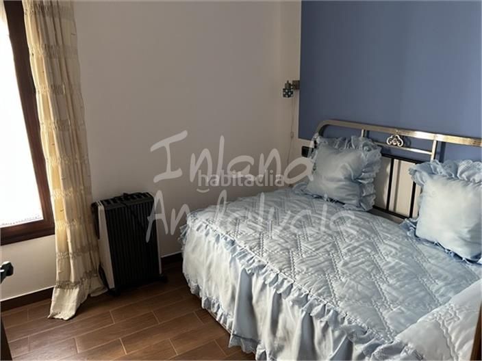 Foto 3b0e4338-a5f1-40ad-b275-d59a2a721a66. Casa adossada a Frailes