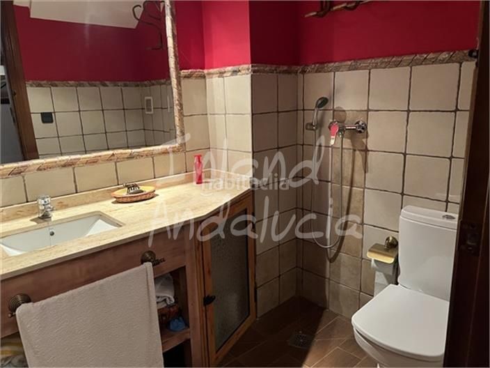 Foto b405bd58-3edd-430c-b7a1-9812514fec61. Casa adossada a Frailes
