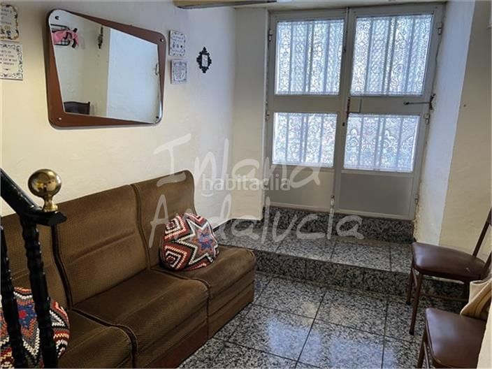 Foto 90f9388a-1bb0-4152-b6e8-4fe285be14c2. Casa adossada a Frailes