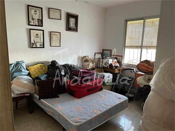 Foto 44d355b9-a1ac-4a61-8211-58f925b8eccf. Casa adossada amb aparcament piscina a Castillo de Locubín