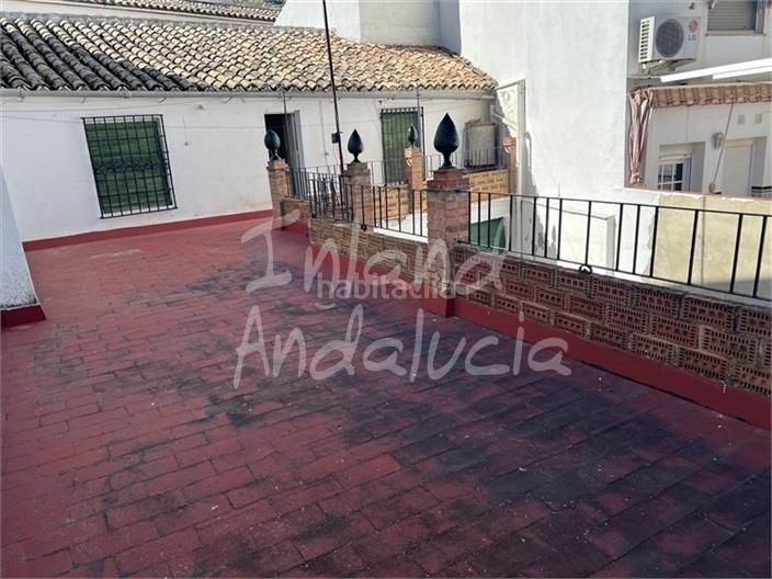 Foto 5ad3ff6f-a8c8-44c1-afb7-587c98890889. Casa adosada en Luque