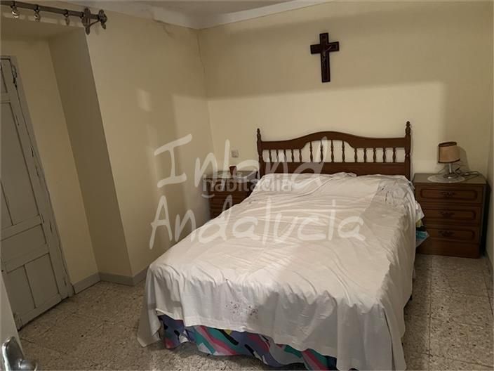 Foto b2f0fee4-6132-4c82-a8e4-5e2b63c95842. Casa adosada en Luque