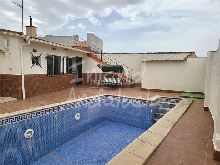 Foto ba4e2820-8529-47d0-8d1e-1456276fcdd8. Casa amb aparcament piscina a Fuente de Piedra