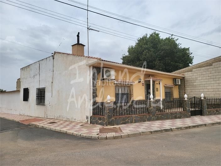 Foto cd9c9b58-60fa-453c-8ffe-57600d24bd59. Casa amb aparcament piscina a Fuente de Piedra