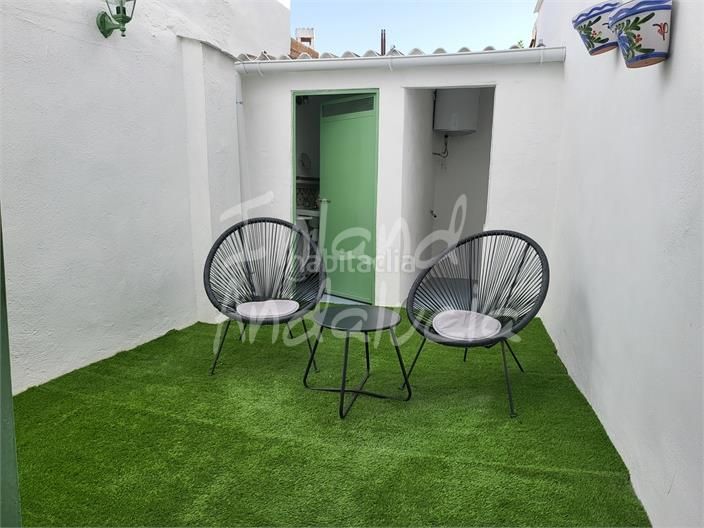 Foto 5f83474e-9d05-4799-8b0f-73f504983786. Casa adosada en Rute