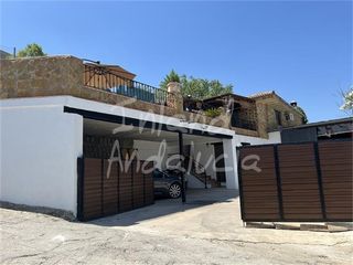 Semi detached house in Alcalá la Real