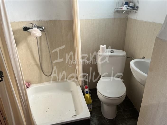 Foto dc25ea13-1bd8-4e87-a2bd-dfa3d842cda5. Casa adosada en Castillo de Locubín