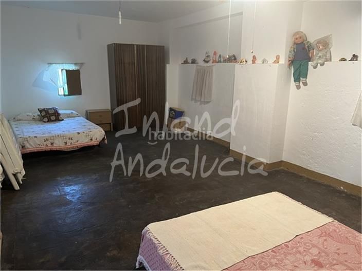 Foto 053059b9-02e9-4576-9da4-dd75102950bf. Masia amb piscina a Alcaudete