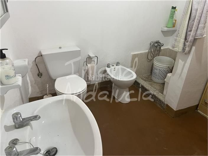 Foto 10c66da6-71b7-4275-833a-62fff445e238. Masia amb piscina a Alcaudete