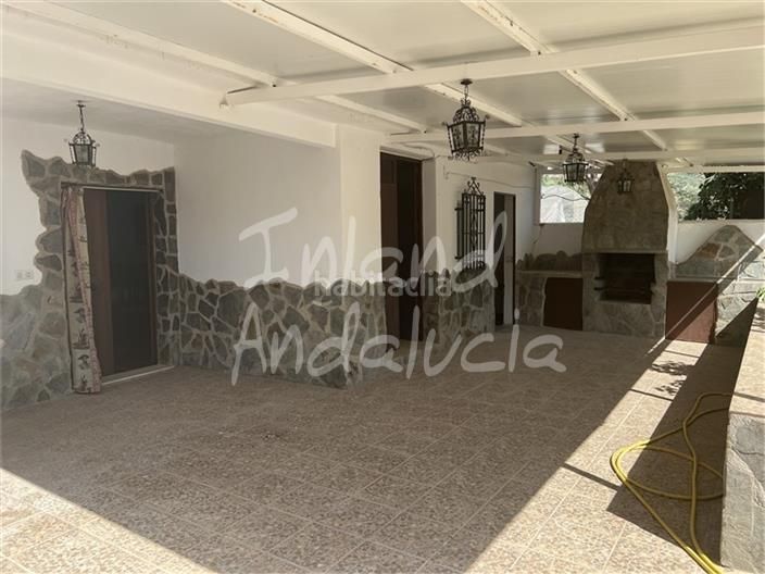 Foto b008d293-5cf2-43d0-b0a6-a6ed9430476f. Chalet en Priego de Córdoba