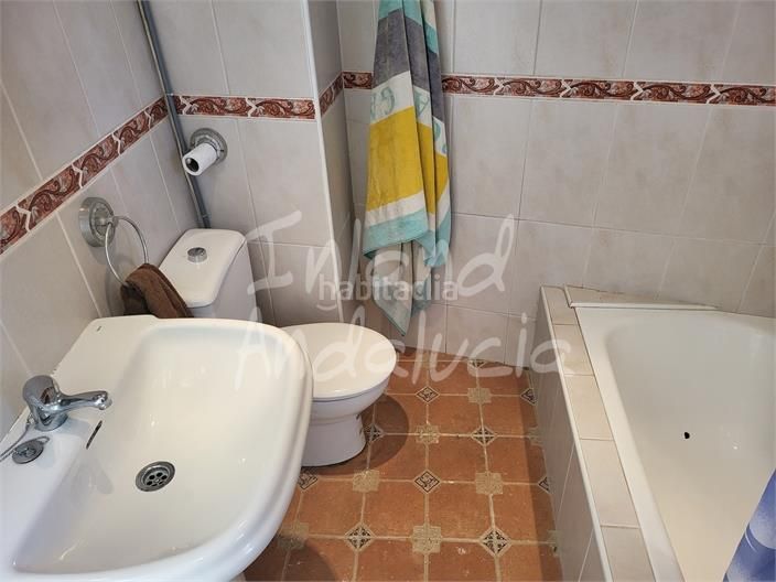 Foto 4b1c1d2f-eef9-4f88-a648-88e229eb4762. Casa adossada a Mollina