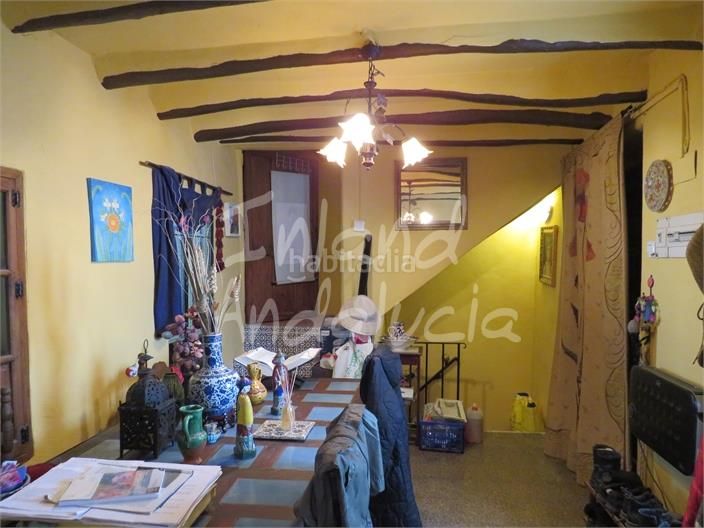 Foto 4fe9862f-10cb-43fc-b15f-57a1b596bbc4. Casa adossada a Alcaudete