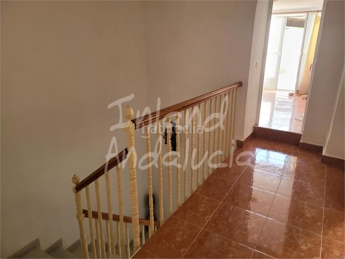 Foto 4b1e8aef-799e-42b4-82e6-6625b5103d2e. Casa adossada a Cuevas de San Marcos