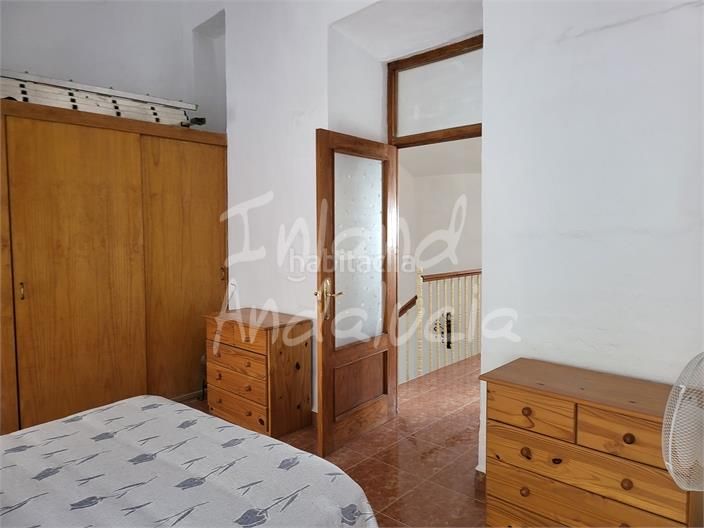 Foto a1208265-fdba-4082-934d-4eb0bf6d87c5. Casa adossada a Cuevas de San Marcos