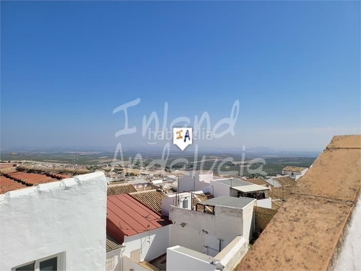 Foto 2e3296d5-b1a8-4e9b-bfe1-52a2f121855c. Casa adossada a Estepa