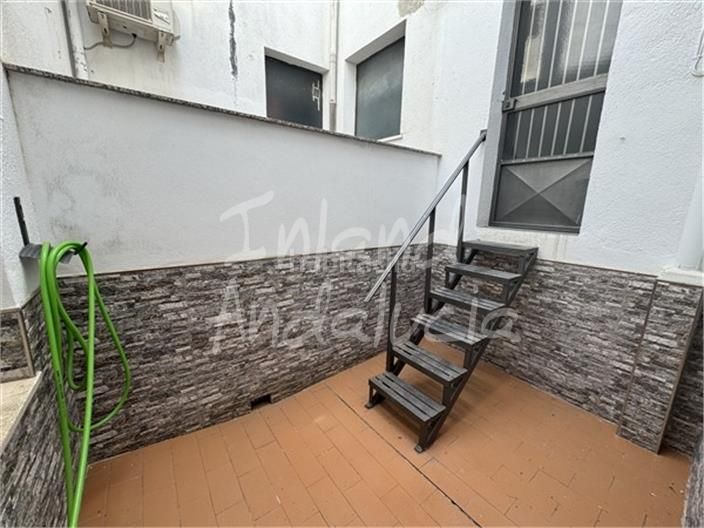 Foto 67a617d5-5e65-4fe1-9c4c-50f5a0d0ed34. Apartament amb aparcament a Alcaudete