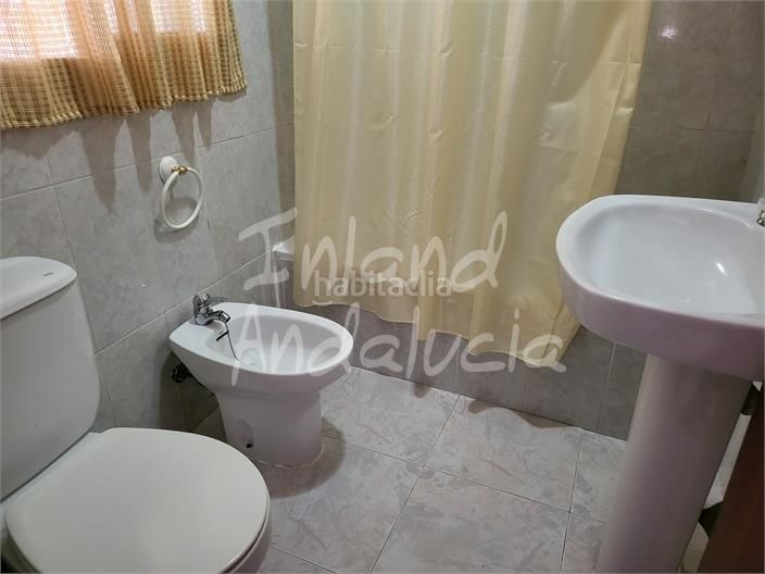 Foto 1215e6b1-678b-4491-b4d9-c470c08fb247. Casa adossada amb aparcament a Zona de la Vega Antequera
