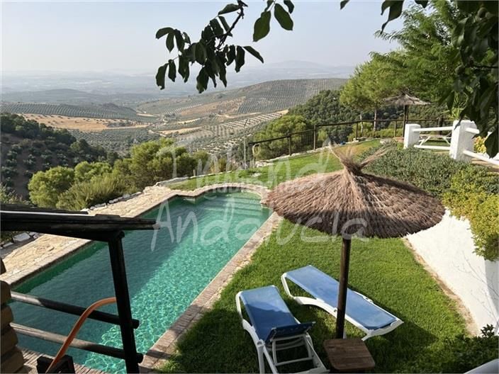 Foto f11a3a5d-3b4d-4bec-8ae5-320aead9614b. Masía en Montefrío