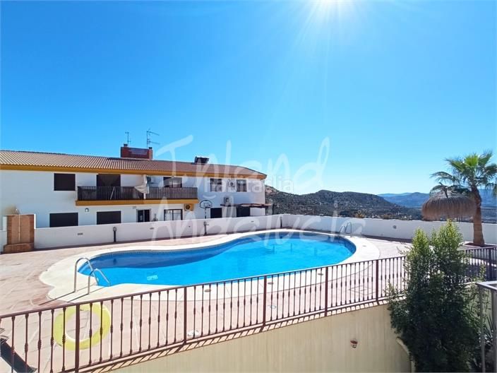 Foto a931b4a5-f437-4818-87ff-e73260c3d01e. Apartament amb piscina a Alcaucín