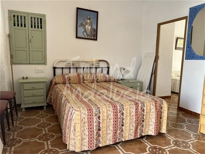 Foto 0b459d79-979a-45f6-a460-b84669edc9d5. Casa adossada a Luque