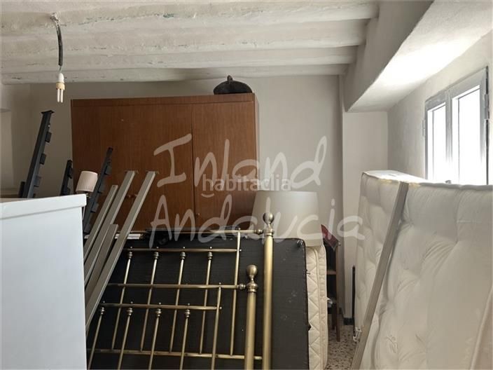 Foto ce404ef2-74d4-4e45-9b39-1f09ed209302. Masía en Iznájar