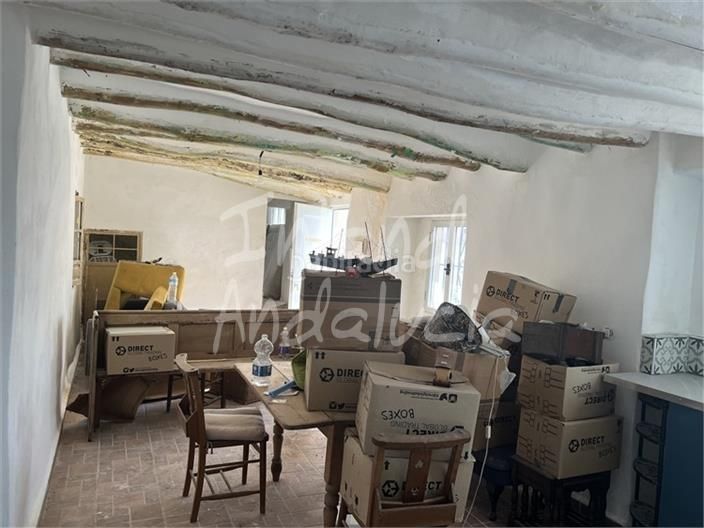 Foto da12b497-f6dc-4677-ad80-aaaf8e1911d3. Masía en Iznájar