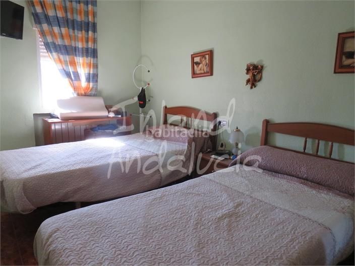 Foto 289901c9-651b-4a5e-a7ed-94b29e0ce188. Semi detached house with parking in Martos
