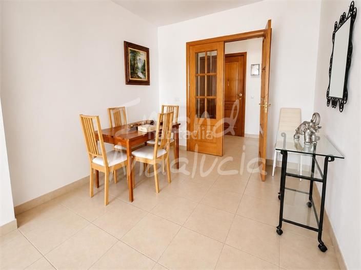 Foto 3cc7d08a-735c-4d30-8426-ff1fb0f27b2e. Apartament amb aparcament piscina a Alcaucín
