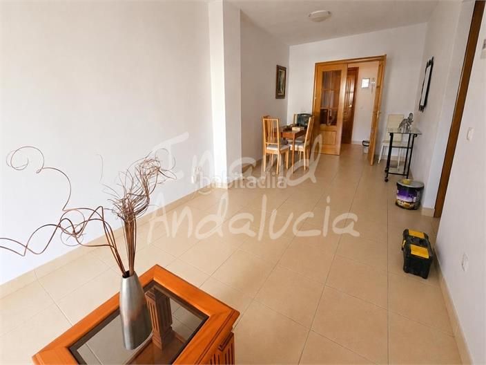 Foto dee6f57b-3e62-440f-ad70-9e788157cfaf. Apartament amb aparcament piscina a Alcaucín