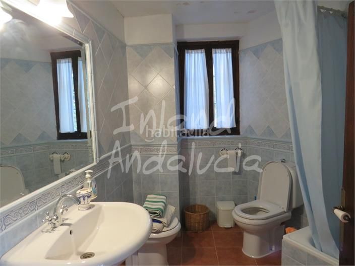 Foto c52385a0-e2a3-485e-ab54-fd62d0c91a3c. Masia amb piscina a Fuensanta de Martos