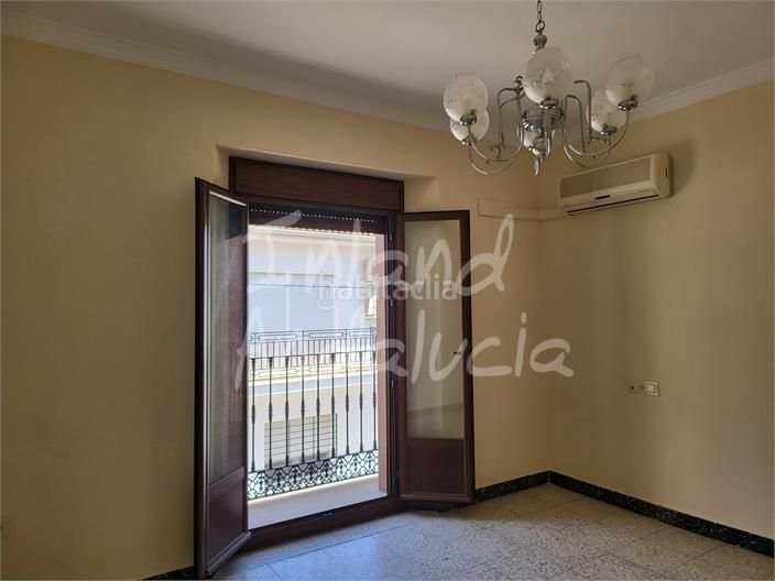 Foto 0028840b-7b29-4db3-b842-51ebe5cc3a4a. Casa adossada amb aparcament a Mollina