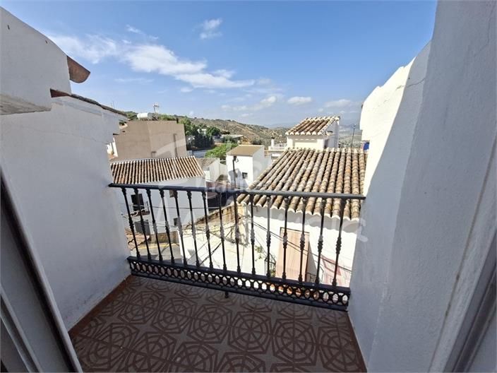 Foto 25a99395-6938-4540-aebf-59507556f776. Apartament a Alcaucín