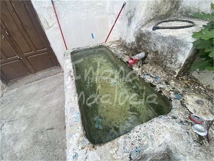 Foto 1e1b3a14-72e8-4700-bbf2-9dc285fc4233. Casa adossada amb aparcament piscina a Alcaudete