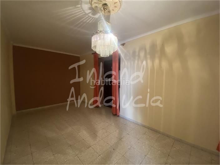 Foto a4497b96-924c-4101-89b4-d81f3ff02014. Casa adossada amb aparcament piscina a Alcaudete
