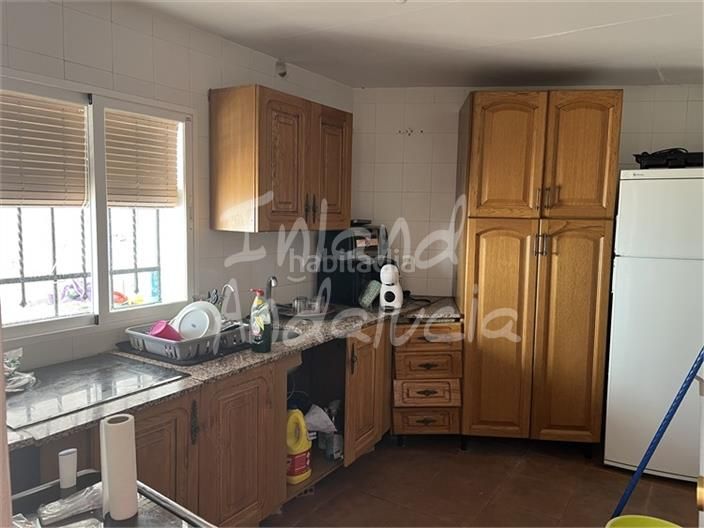 Foto 7b61a2e7-2499-431f-8755-92517a6b2455. Casa adossada a Baena