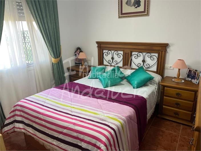 Foto 5bbf7e66-988a-4b7d-bbaf-07e9b05b656f. Casa adossada a Periana