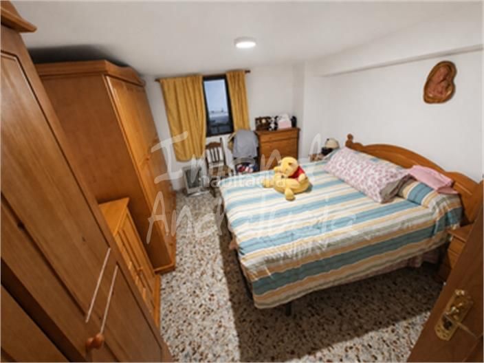 Foto 25d87643-9f6d-432b-b4c1-ce2dacba3cbd. Casa adossada amb aparcament a Alcaucín