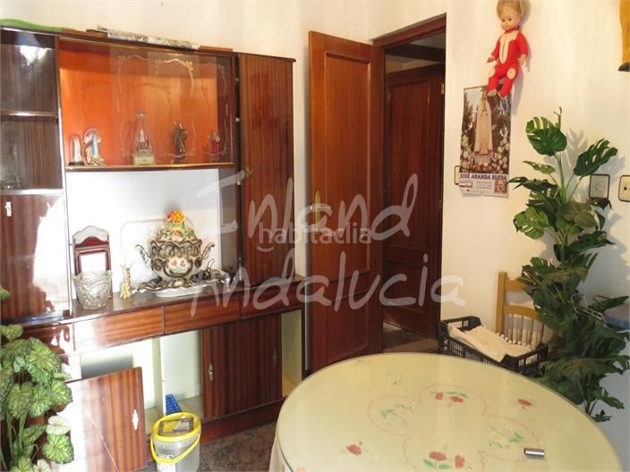 Foto fdc0c154-918e-48d6-b69e-a2623450b028. Casa adossada amb aparcament a Martos