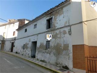Casa adossada a Castillo de Locubín