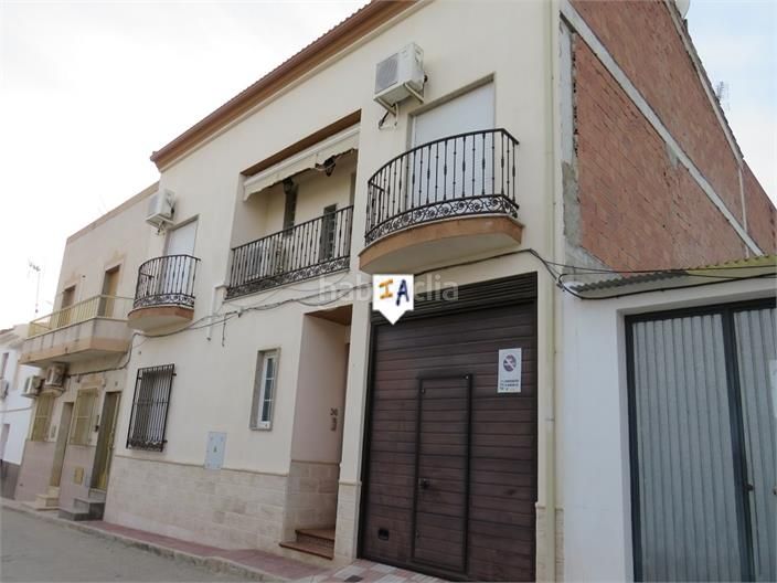 Foto bf53e42b-fde8-4b06-ab81-97031c24ad71. Maison jumelée avec parking piscine dans Alcaudete