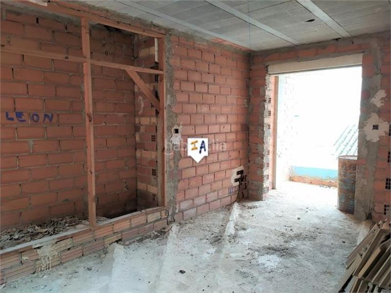 Foto 52ebb95d-f511-4019-9658-cf511b8986ce. Casa a schiera con parcheggio in Iznájar