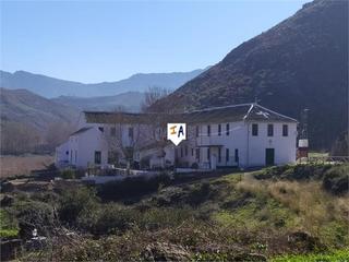 Masia a Cueva de Menga