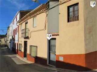 Casa adossada a Fuensanta de Martos