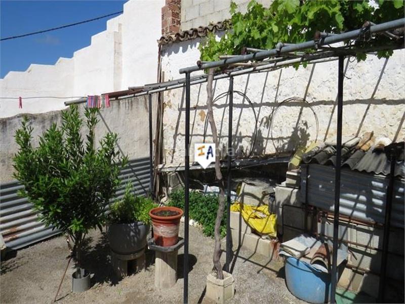 Foto ce26eba8-155c-4e2b-831f-6ba48992c011. Reihenhaus in Alcaudete